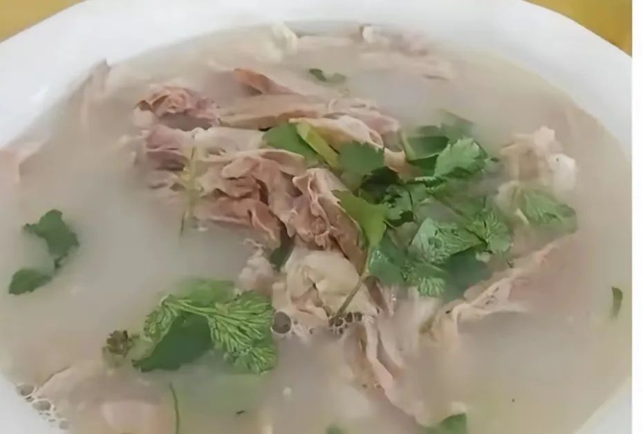 DƬ